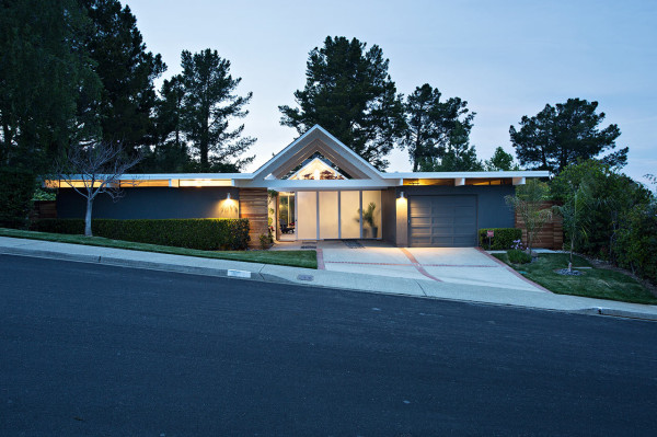 Double-Gable-Eichler-Remodel-Klopf-Architecture-18