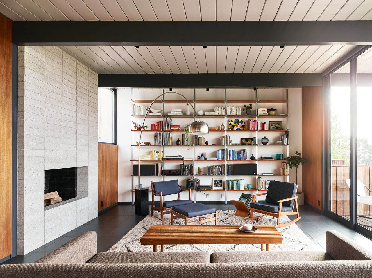 Michael Hennessey Architecture Renovates a 1965 Eichler Residence