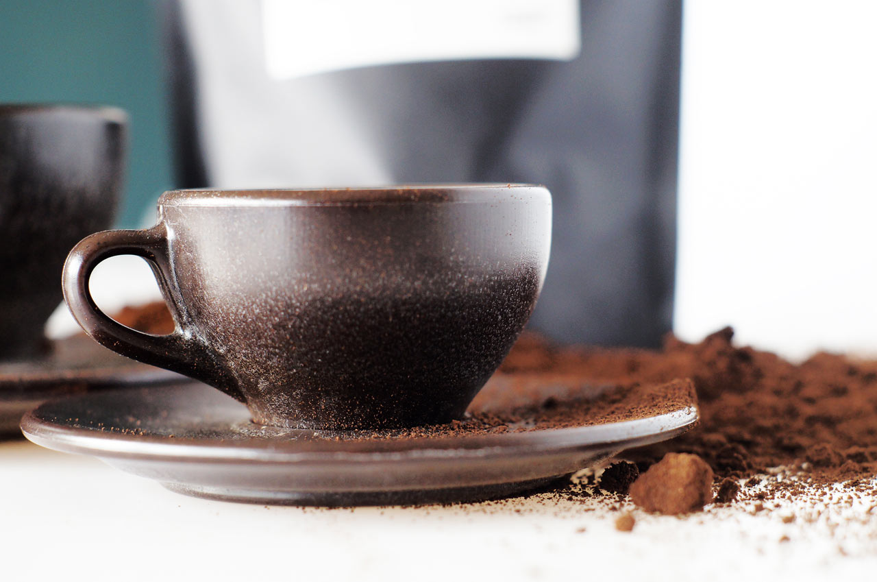 Coffee Cups Made from Old Recyclable Coffee Grounds