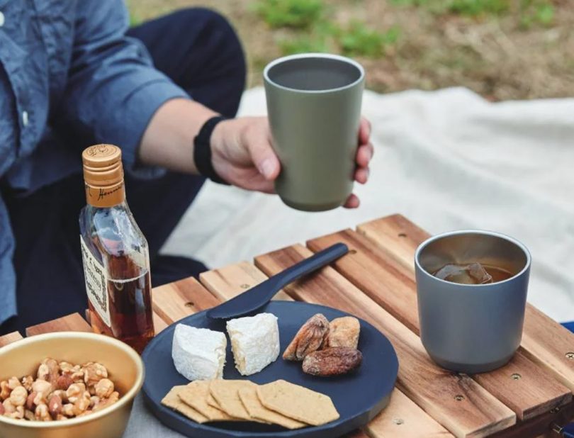 to go tumbler in picnic setting