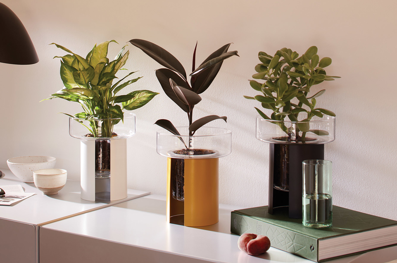 Balcony + Terrazza Glass Planters Feature Staggered Silhouettes