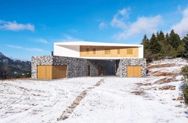 A Greek Mountain House Made of Three Angled Volumes