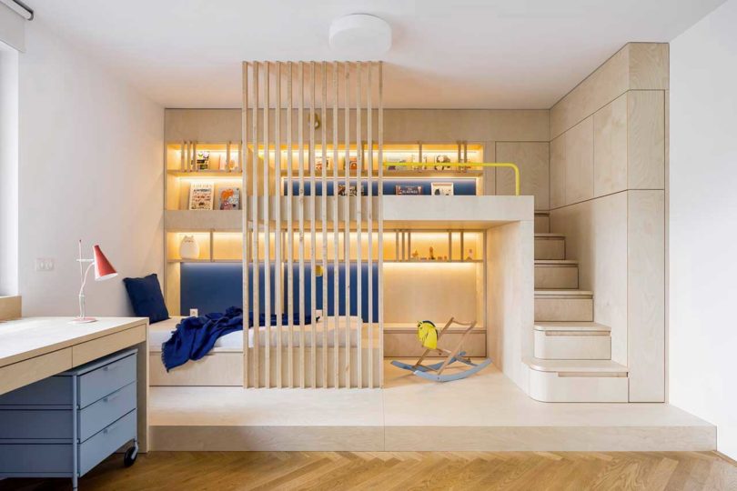 built-in bunk bed room